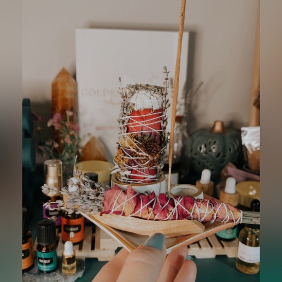 Empowered Women Live Sunday Pop-Up Show💗with @mermaid_mess💗Share Tray Open! - Picture 5 of 15